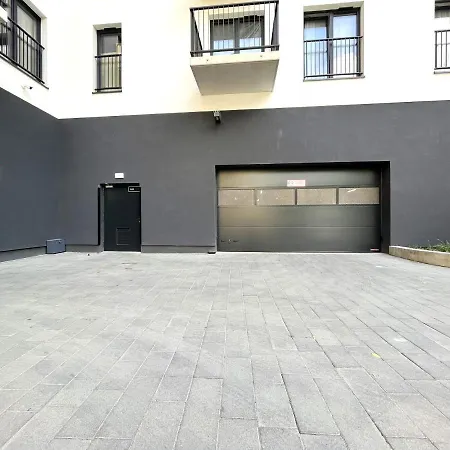 Wyszynskiego - Self Check-in 20h - Parking &lift