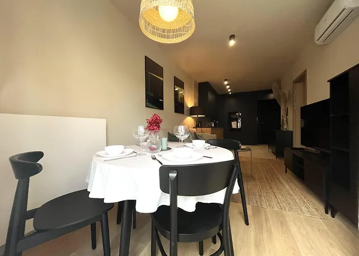 아파트 Wyszynskiego - Self Check-in 20h - Parking &lift 브로츠와프