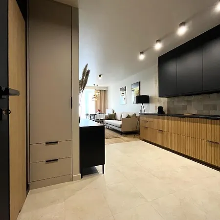 Wyszynskiego - Self Check-in 20h - Parking &lift